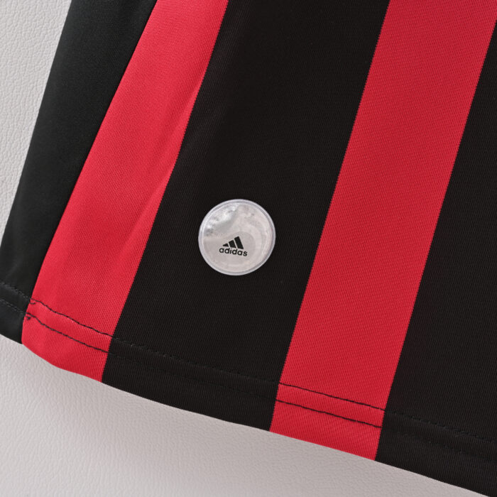 AC MILAN Retro Jersey – Home Season 09/10 - Image 5