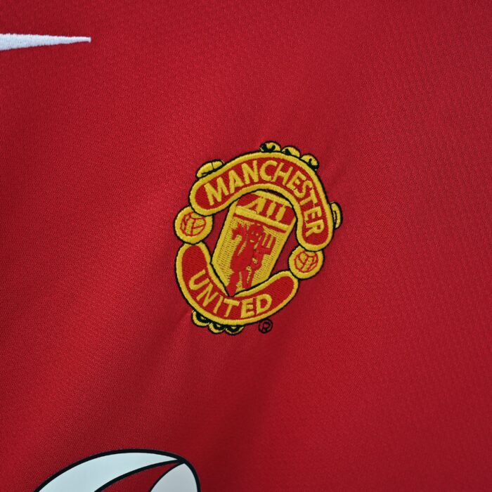 Manchester United Retro Jersey – Home Season 04/06 - Image 2