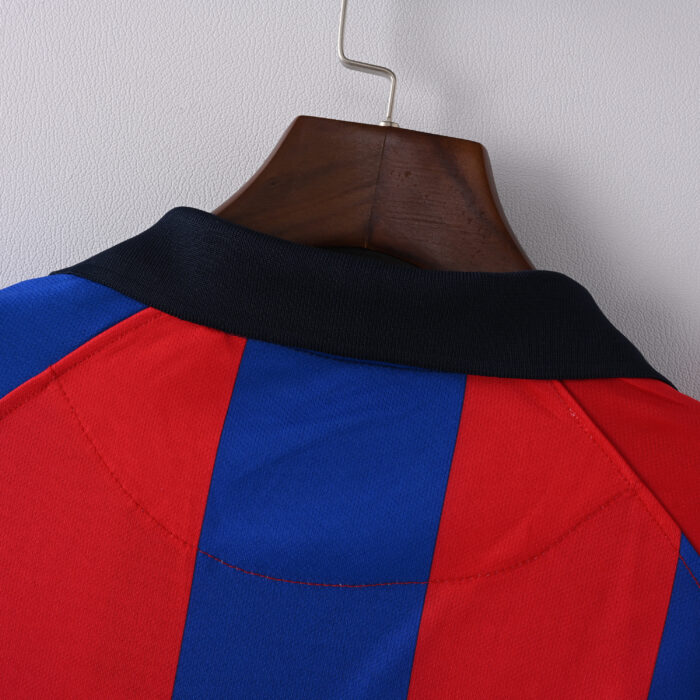Barcelona Retro Jersey – Home Season 01/02 - Image 6