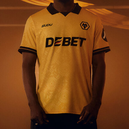 Home Jersey 25/26 FC Wolverhampton Wanderers