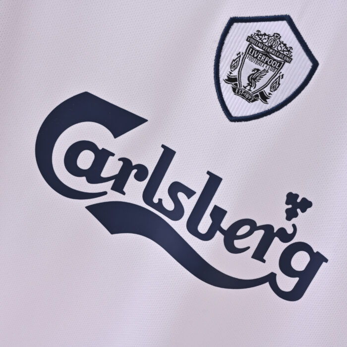 Liverpool Retro Jersey – Home Season 01/02 - Image 3