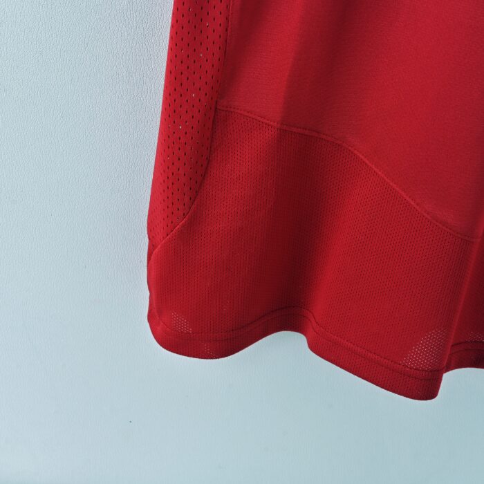 Manchester United Retro Jersey – Home Season 04/06 - Image 6