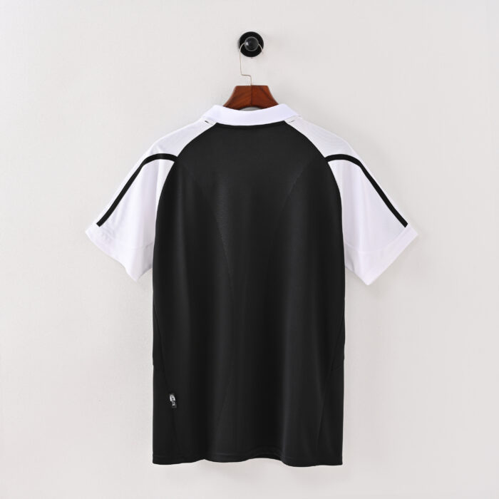 Real Madrid Retro Jersey – Away Season 01/02 - Image 2