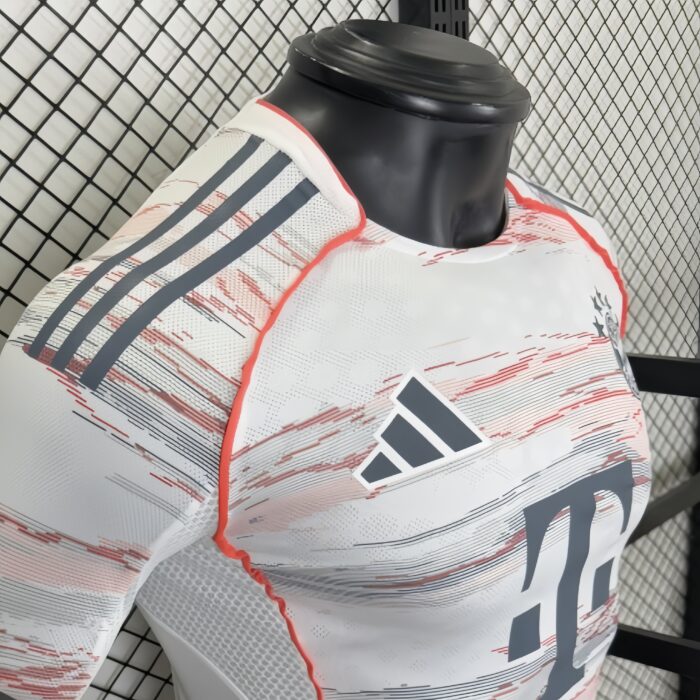 Away Long Sleeve Jersey 25/26 FC Bayern Munich- Player's Edition - Image 4