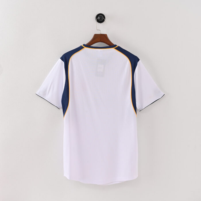 Liverpool Retro Jersey – Home Season 01/02 - Image 4