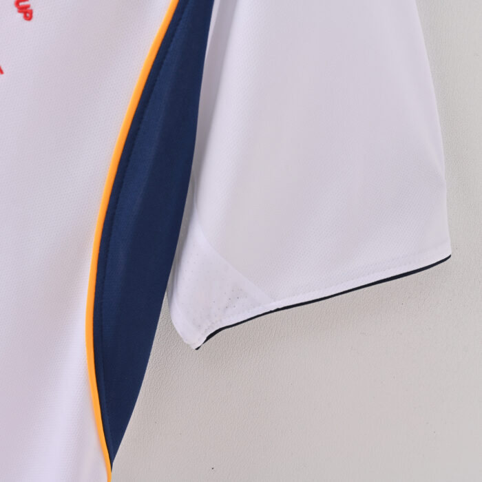 Liverpool Retro Jersey – Home Season 01/02 - Image 5