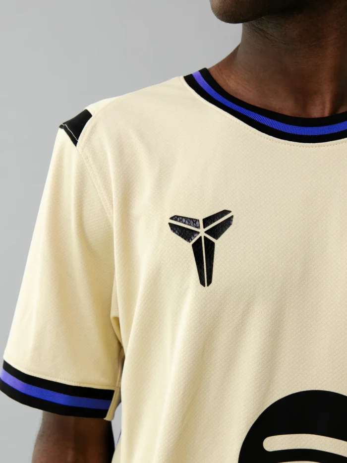 Away Jersey 25/26  FC Barcelona - Image 3