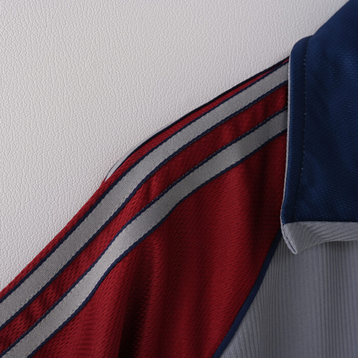 Bayern Munich Retro Jersey – Away Season 98/99 - Image 8