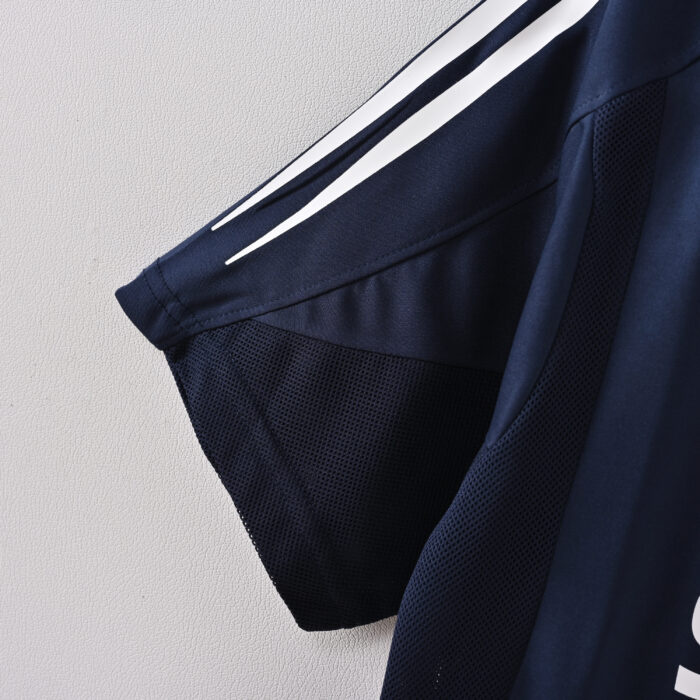 Real Madrid Retro Jersey – Away Season 04/05 - Image 7