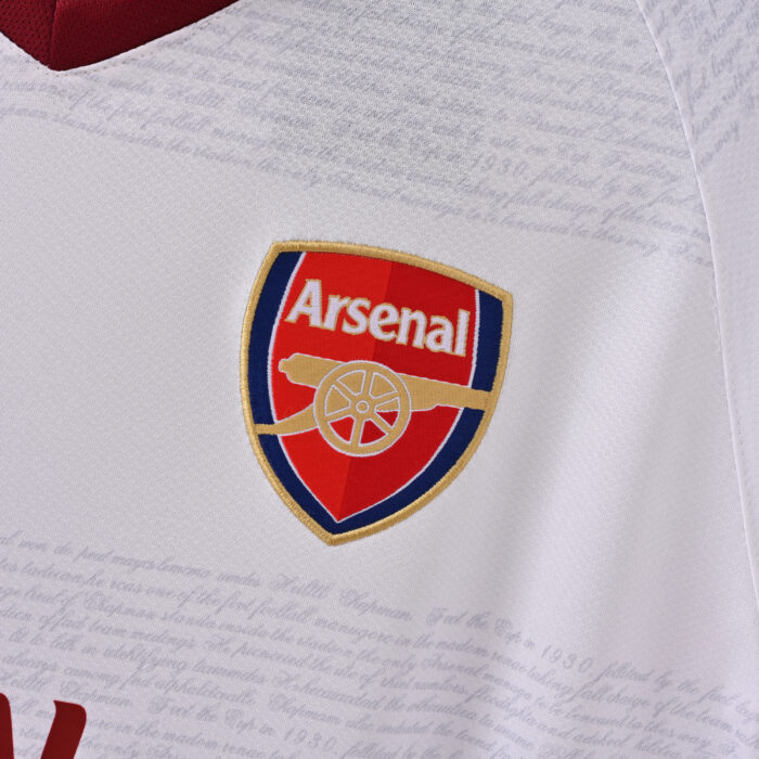 Arsenal Retro Jersey – Away Season 07/08 - Image 5