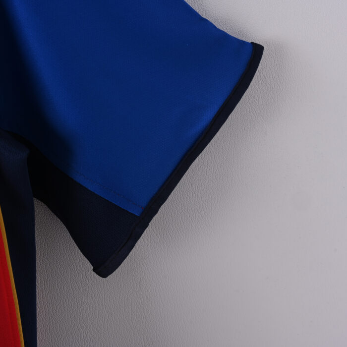 Barcelona Retro Jersey – Home Season 01/02 - Image 4