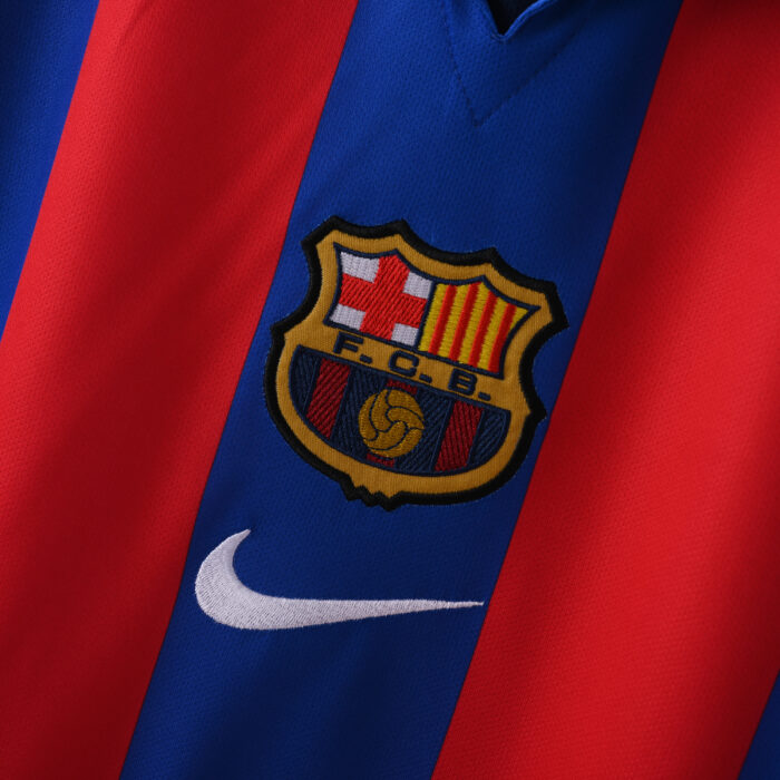 Barcelona Retro Jersey – Home Season 01/02 - Image 3
