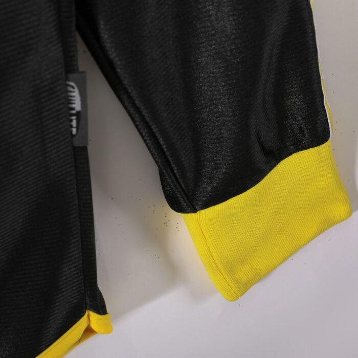 Real Madrid Long Sleeve Retro Jersey – Away  Season 99/01 - Image 7