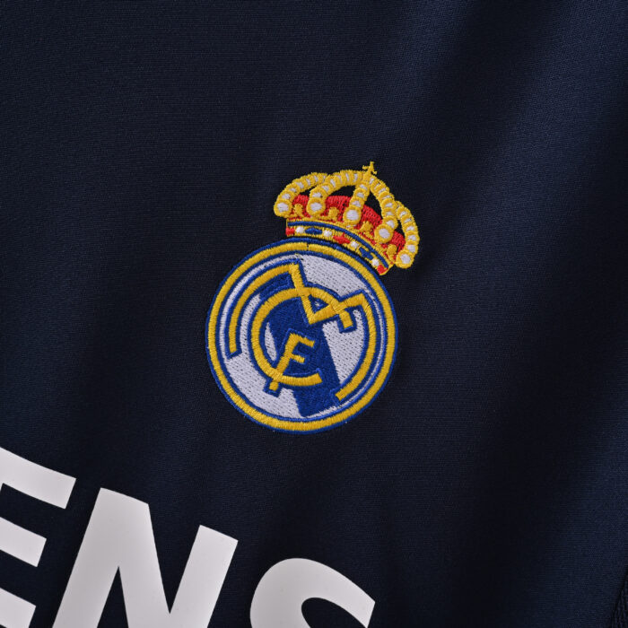 Real Madrid Retro Jersey – Away Season 04/05 - Image 8