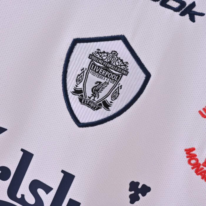 Liverpool Retro Jersey – Home Season 01/02 - Image 9